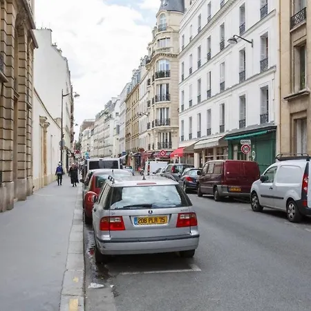 St Germain With Terrace Apartament